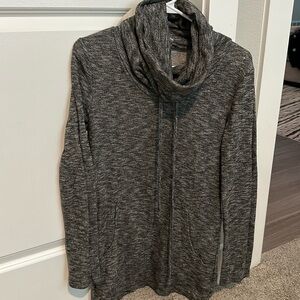 Turtle neck pull over